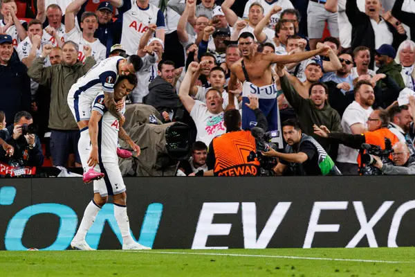 Brennan Johnson ve Pedro Porro, UEFA Avrupa Ligi 2025 final maçında Tottenham Hotspur FC ile Manchester United FC (Maciej Rogowski)