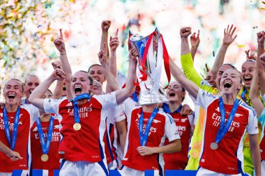 Arsenal 'in oyuncuları UEFA Kadınlar Şampiyonlar Ligi 2025 final maçında Estadio Jose Alvalade' de (Maciej Rogowski) Arsenal FC Barcelona ile FC Barcelona arasında görüldü.)