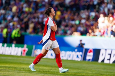 Lotte Wubben-Moy, UEFA Şampiyonlar Ligi 2025 final maçında Estadio Jose Alvalade 'de Arsenal FC ve FC Barcelona arasında görüldü.)