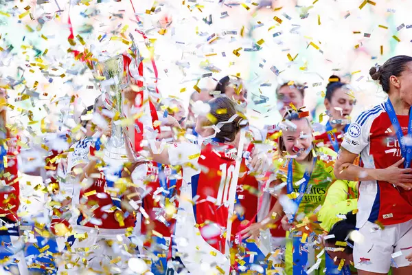 Arsenal 'in oyuncuları UEFA Kadınlar Şampiyonlar Ligi 2025 final maçında Estadio Jose Alvalade' de (Maciej Rogowski) Arsenal FC Barcelona ile FC Barcelona arasında görüldü.)