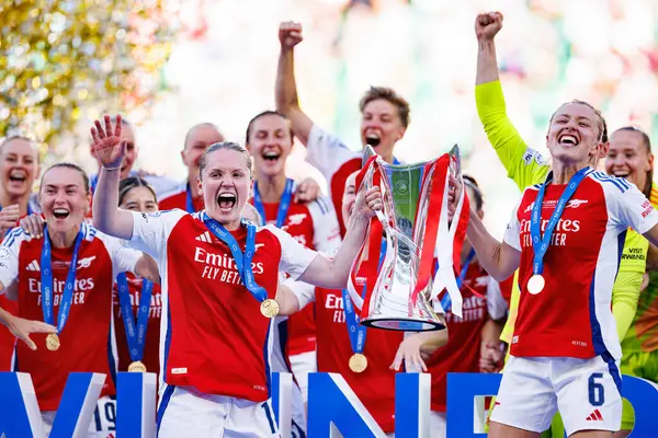 Arsenal 'in oyuncuları UEFA Kadınlar Şampiyonlar Ligi 2025 final maçında Estadio Jose Alvalade' de (Maciej Rogowski) Arsenal FC Barcelona ile FC Barcelona arasında görüldü.)