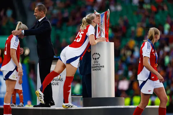 Stina Blackstenius, UEFA Kadınlar Şampiyonlar Ligi 2025 final maçında Estadio Jose Alvalade 'de (Maciej Rogowski) Arsenal FC ve FC Barcelona arasında görüldü.)