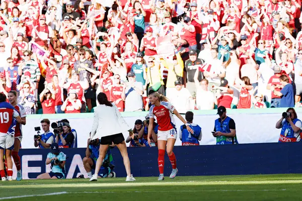Arsenal 'in oyuncuları UEFA Kadınlar Şampiyonlar Ligi 2025 final maçında Estadio Jose Alvalade' de (Maciej Rogowski) Arsenal FC Barcelona ile FC Barcelona arasında görüldü.)