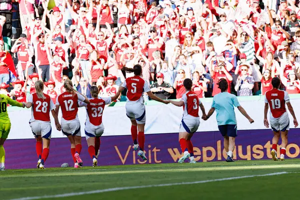 Arsenal 'in oyuncuları UEFA Kadınlar Şampiyonlar Ligi 2025 final maçında Estadio Jose Alvalade' de (Maciej Rogowski) Arsenal FC Barcelona ile FC Barcelona arasında görüldü.)