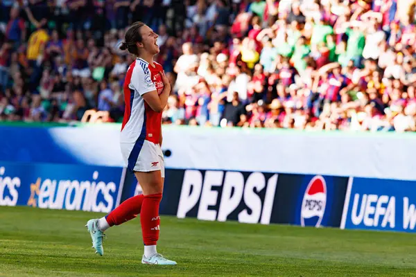 Lotte Wubben-Moy, UEFA Şampiyonlar Ligi 2025 final maçında Estadio Jose Alvalade 'de Arsenal FC ve FC Barcelona arasında görüldü.)