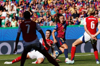 Claudia Pina ve Emily Fox, UEFA Kadınlar Şampiyonlar Ligi 2025 final maçında Estadio Jose Alvalade 'de (Maciej Rogowski) Arsenal FC ve FC Barcelona arasında görüldü.)