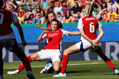 Claudia Pina ve Emily Fox, UEFA Kadınlar Şampiyonlar Ligi 2025 final maçında Estadio Jose Alvalade 'de (Maciej Rogowski) Arsenal FC ve FC Barcelona arasında görüldü.)