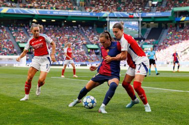 Ewa Pajor ve Stephanie Catley, UEFA Şampiyonlar Ligi 2025 final maçında Estadio Jose Alvalade 'de Arsenal FC ve FC Barcelona arasında görüldü (Maciej Rogowski)