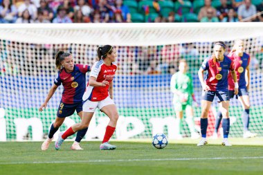 Claudia Pina ve Mariona Caldentey, UEFA Şampiyonlar Ligi 2025 final maçında Estadio Jose Alvalade 'de Arsenal FC ve FC Barcelona arasında görüldü (Maciej Rogowski)