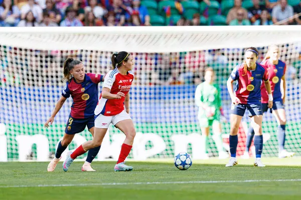 Claudia Pina ve Mariona Caldentey, UEFA Şampiyonlar Ligi 2025 final maçında Estadio Jose Alvalade 'de Arsenal FC ve FC Barcelona arasında görüldü (Maciej Rogowski)