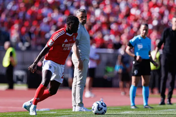 Bruma, SL Benfica ve Sporting CP (Maciej Rogowski) takımları arasında oynanan Taca de Portugal 2025 final maçında görüldü.)