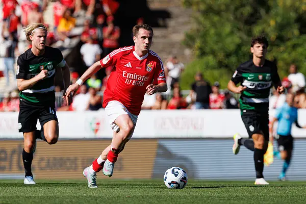 Kerem Akturkoglu, SL Benfica ve Sporting CP (Maciej Rogowski) takımları arasında oynanan Taca de Portugal 2025 final maçında görüldü.)