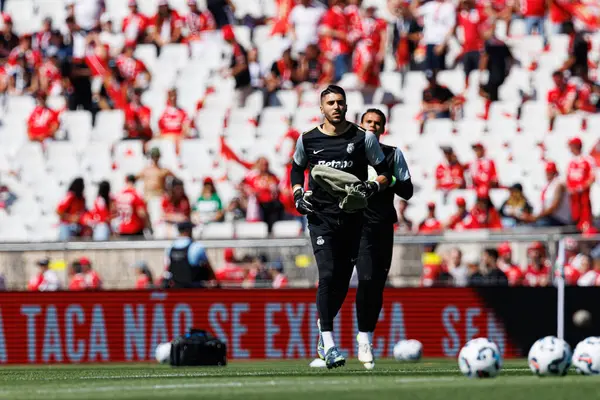 Rui Silva, SL Benfica ve Sporting CP (Maciej Rogowski) takımları arasında oynanan Taca de Portugal 2025 final maçında görüldü.)