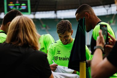 Giovani Lo Celso, Real Betis Balompie ve Chelsea FC (Maciej Rogowski) arasında oynanan UEFA Konferans Ligi 2025 final maçı öncesinde resmi eğitim sırasında görüldü.)