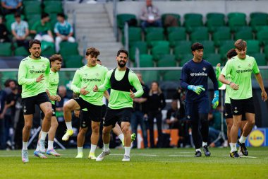 UEFA Konferans Ligi 2025 final maçından önce Real Betis Balompie ve Chelsea FC (Maciej Rogowski)