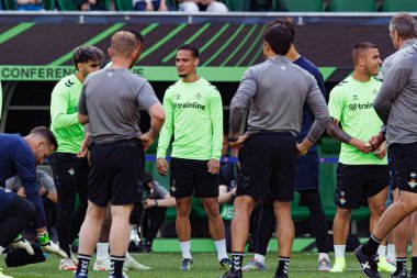 Antony, UEFA Konferans Ligi 2025 final maçından önce Real Betis Balompie ve Chelsea FC (Maciej Rogowski)