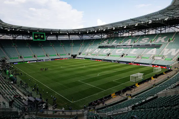 UEFA Konferans Ligi 2025 final maçından önce Real Betis Balompie ve Chelsea FC (Maciej Rogowski)
