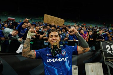 Enzo Fernandez, Real Betis Balompie ve Chelsea FC (Maciej Rogowski) arasında oynanan UEFA Konferans Ligi 2025 final maçında görüldü.)