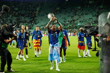 Enzo Fernandez, Real Betis Balompie ve Chelsea FC (Maciej Rogowski) arasında oynanan UEFA Konferans Ligi 2025 final maçında görüldü.)