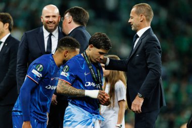 Enzo Fernandez, Real Betis Balompie ve Chelsea FC (Maciej Rogowski) arasında oynanan UEFA Konferans Ligi 2025 final maçında görüldü.)