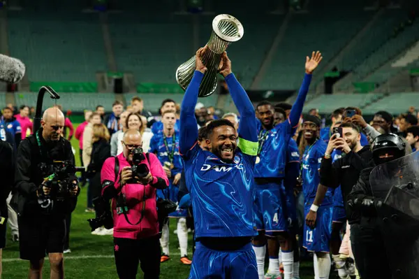 Reece James, Real Betis Balompie ve Chelsea FC (Maciej Rogowski) arasında oynanan UEFA Konferans Ligi 2025 final maçında görüldü.)