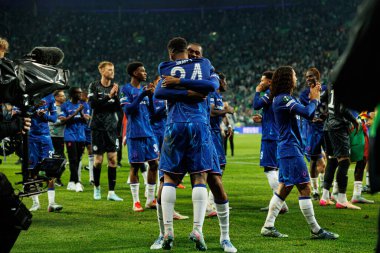 Chelsea 'nin oyuncuları, Real Betis Balompie ile Chelsea FC (Maciej Rogowski) arasında oynanan 2025 UEFA Konferans Ligi final maçında kutlama yaparken görüldü.)