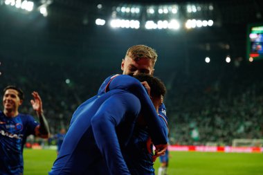 Jadon Sancho ve Kiernan Dewsbury-Hall UEFA Konferans Ligi 2025 final maçında Real Betis Balompie ve Chelsea FC (Maciej Rogowski)