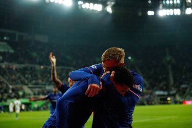 Jadon Sancho ve Kiernan Dewsbury-Hall UEFA Konferans Ligi 2025 final maçında Real Betis Balompie ve Chelsea FC (Maciej Rogowski)