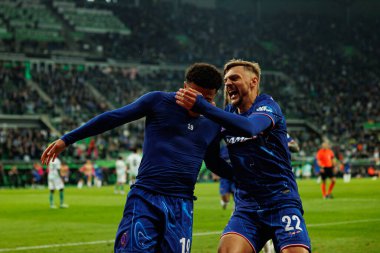 Jadon Sancho ve Kiernan Dewsbury-Hall UEFA Konferans Ligi 2025 final maçında Real Betis Balompie ve Chelsea FC (Maciej Rogowski)
