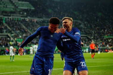 Jadon Sancho ve Kiernan Dewsbury-Hall UEFA Konferans Ligi 2025 final maçında Real Betis Balompie ve Chelsea FC (Maciej Rogowski)