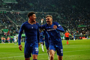 Jadon Sancho ve Kiernan Dewsbury-Hall UEFA Konferans Ligi 2025 final maçında Real Betis Balompie ve Chelsea FC (Maciej Rogowski)