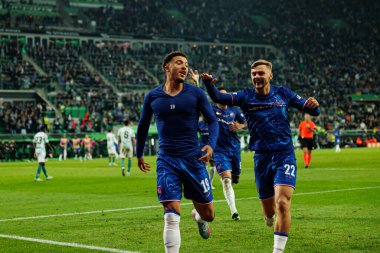 Jadon Sancho ve Kiernan Dewsbury-Hall UEFA Konferans Ligi 2025 final maçında Real Betis Balompie ve Chelsea FC (Maciej Rogowski)