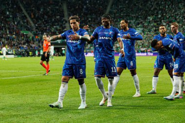 Enzo Fernandez, Real Betis Balompie ve Chelsea FC (Maciej Rogowski) arasında oynanan UEFA Konferans Ligi 2025 final maçında gol attıktan sonra kutlama yaparken görüldü.)