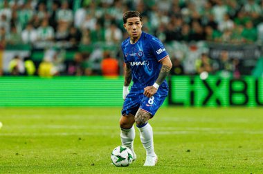 Enzo Fernandez, Real Betis Balompie ve Chelsea FC (Maciej Rogowski) arasında oynanan UEFA Konferans Ligi 2025 final maçında görüldü.)