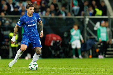 Enzo Fernandez, Real Betis Balompie ve Chelsea FC (Maciej Rogowski) arasında oynanan UEFA Konferans Ligi 2025 final maçında görüldü.)