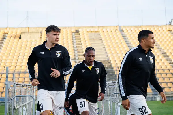 Kristofer Kait, Malcom Moyo ve Juan Alegria Liga Portekiz 2 maçında FC Alverca ve Portimonense SC (Maciej Rogowski)