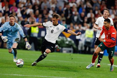 Joshua Kimmich, Almanya ve Portekiz milli takımları arasında oynanan 2025 UEFA Uluslar Ligi yarı final maçında görüldü (Maciej Rogowski)