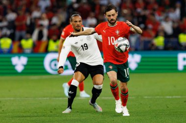 Leroy Sane ve Bernardo Silva, Almanya ve Portekiz milli takımları arasında oynanan 2025 UEFA Milletler Ligi yarı final maçında görüldü (Maciej Rogowski)