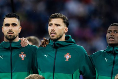 Diogo Costa ve Ruben Dias, Almanya ve Portekiz milli takımları arasında oynanan 2025 UEFA Milletler Ligi yarı final maçında (Maciej Rogowski)