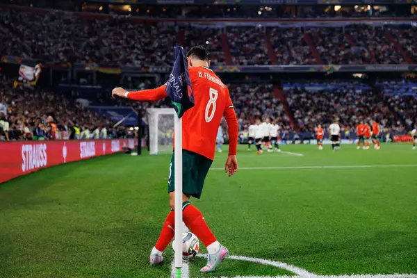 Bruno Fernandes, Almanya ve Portekiz milli takımları arasında oynanan 2025 UEFA Uluslar Ligi yarı final maçında görüldü (Maciej Rogowski)