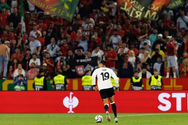 Leroy Sane, Almanya ve Portekiz milli takımları arasında oynanan 2025 UEFA Uluslar Ligi yarı final maçında görüldü (Maciej Rogowski)