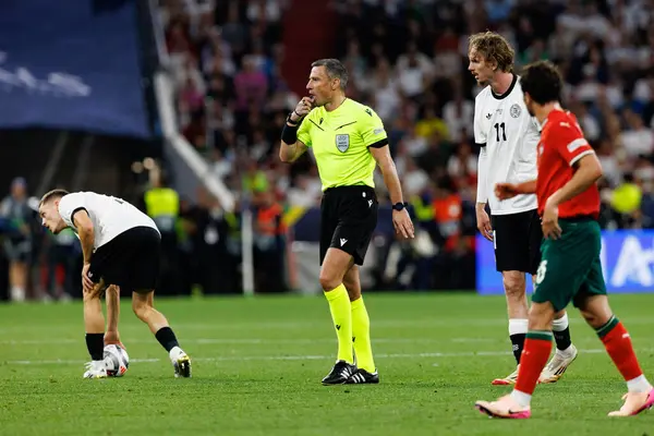 Slavko Vinciç ve Nick Woltemade, Almanya ve Portekiz milli takımları arasında oynanan 2025 UEFA Milletler Ligi yarı final maçında görüldü (Maciej Rogowski)