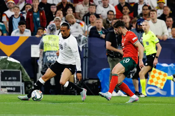 Leroy Sane ve Pedro Neto, Almanya ve Portekiz milli takımları arasında oynanan 2025 UEFA Uluslar Ligi yarı final maçında görüldü (Maciej Rogowski)