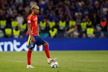 Lamine Yamal, İspanya ve Fransa milli takımları arasında oynanan 2025 UEFA Uluslar Ligi yarı final maçında görüldü (Maciej Rogowski)