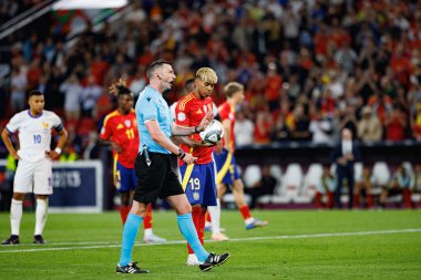 Lamine Yamal, İspanya ve Fransa milli takımları arasında oynanan 2025 UEFA Uluslar Ligi yarı final maçında görüldü (Maciej Rogowski)