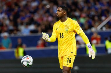 Mike Maignan, İspanya ve Fransa milli takımları arasında oynanan 2025 UEFA Uluslar Ligi yarı final maçında görüldü (Maciej Rogowski)