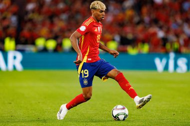 Lamine Yamal, İspanya ve Fransa milli takımları arasında oynanan 2025 UEFA Uluslar Ligi yarı final maçında görüldü (Maciej Rogowski)