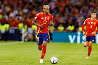 Lamine Yamal, İspanya ve Fransa milli takımları arasında oynanan 2025 UEFA Uluslar Ligi yarı final maçında görüldü (Maciej Rogowski)