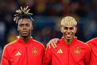 Nico Williams ve Lamine Yamal, İspanya ve Fransa milli takımları arasında oynanan 2025 UEFA Uluslar Ligi yarı final maçında görüldü (Maciej Rogowski)