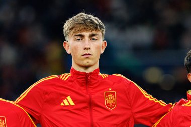 Dean Huijsen, İspanya ve Fransa milli takımları arasında oynanan 2025 UEFA Uluslar Ligi yarı final maçında görüldü (Maciej Rogowski)